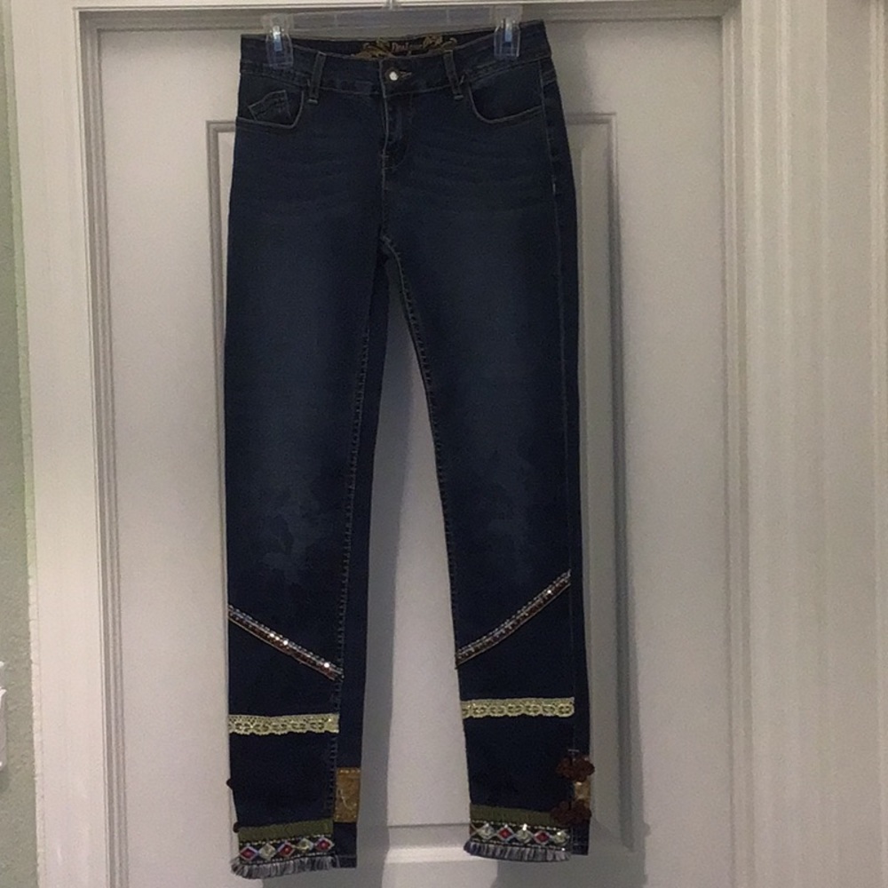Brand new desigual jeans size 29 - Never been worn